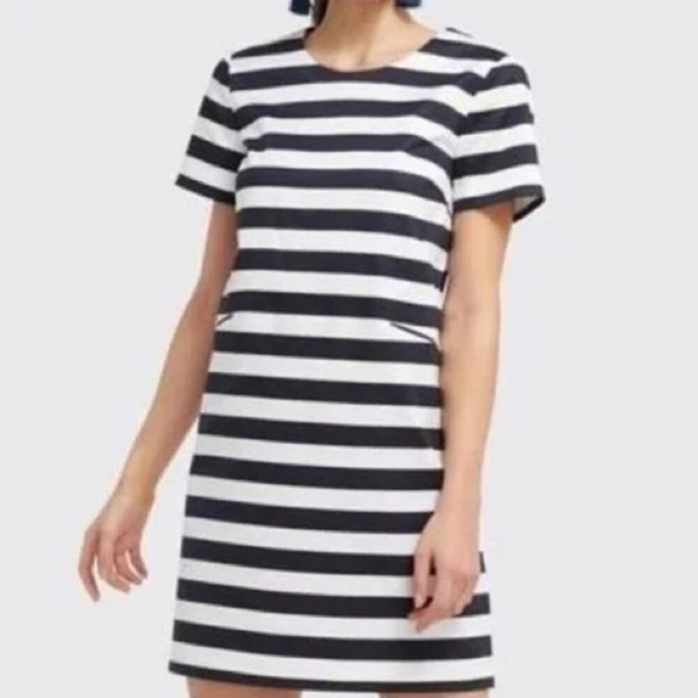 Draper James Blue & White Short Sleeve Mini Dress Front Pockets Size 6 B0029